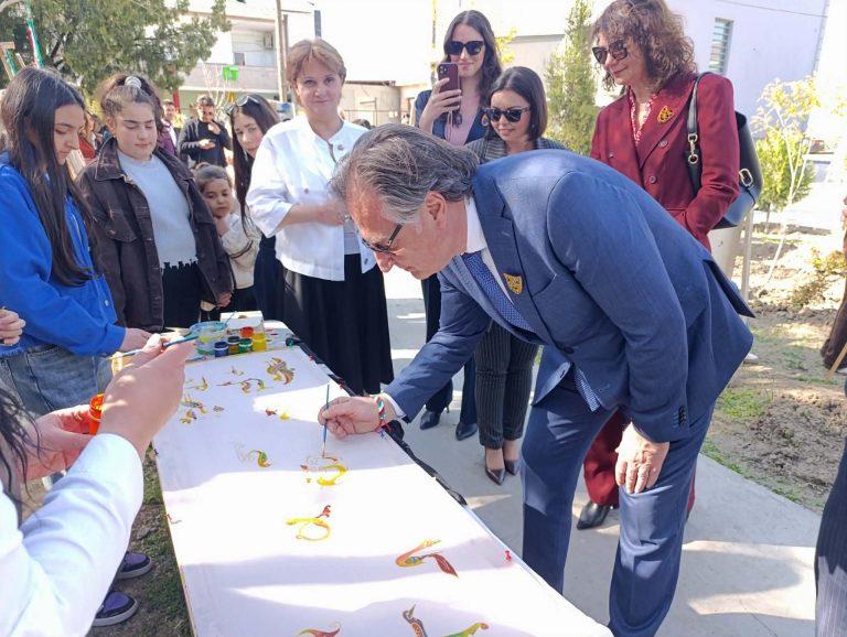 VISITA AL CENTRO ESTETICO DI ARTASHAT 12