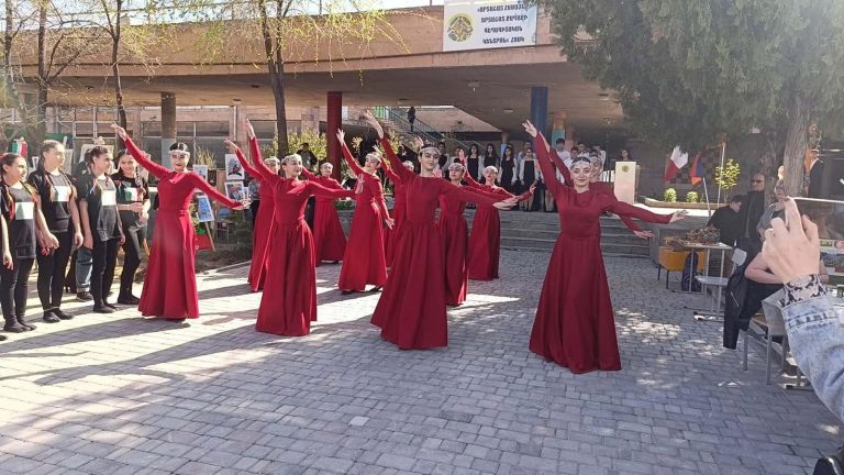 VISITA AL CENTRO ESTETICO DI ARTASHAT 19