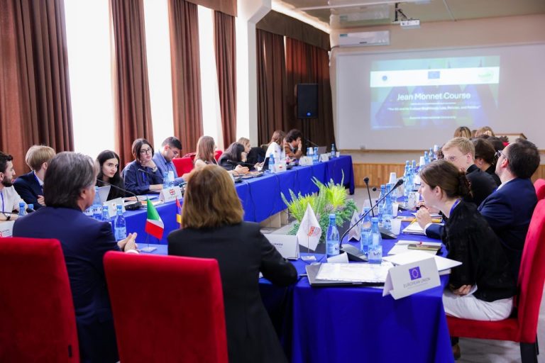 VISITA DELL’AMBASCIATORE FERRANTI ALL’UNIVERSITÀ INTERNAZIONALE EURASIA IN OCCASIONE DELLA SIMULAZIONE DEL VERTICE DELLA CPE 6