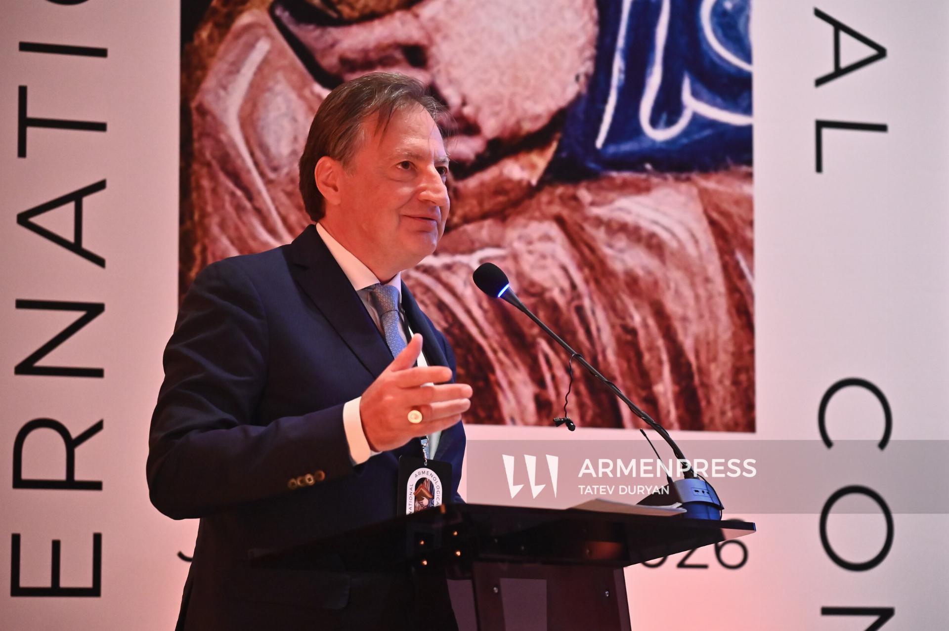 Terza edizione del Congresso Internazionale di Armenistica 8