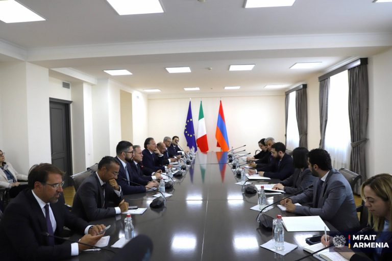 Missione-del-Vice-Ministro-Cirielli-in-Armenia 1