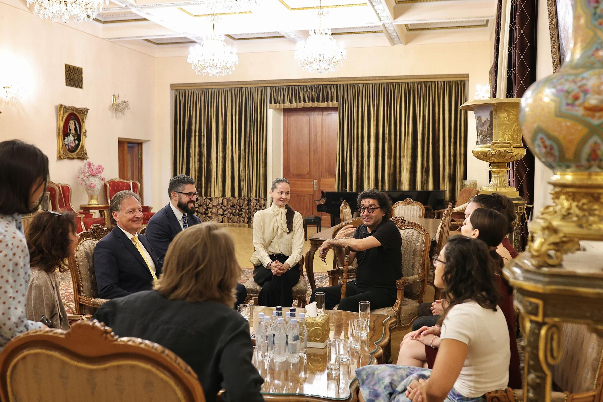 Visita dell’Ambasciatore Alessandro Ferranti al Teatro Nazionale Accademico Armeno dell’Opera e del Balletto